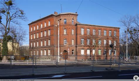 Europejskie Liceum Służb Mundurowych We Wrocławiu - Europejskie Liceum Służb Mundurowych we Wrocławiu, ul. Ślężna, Wrocław