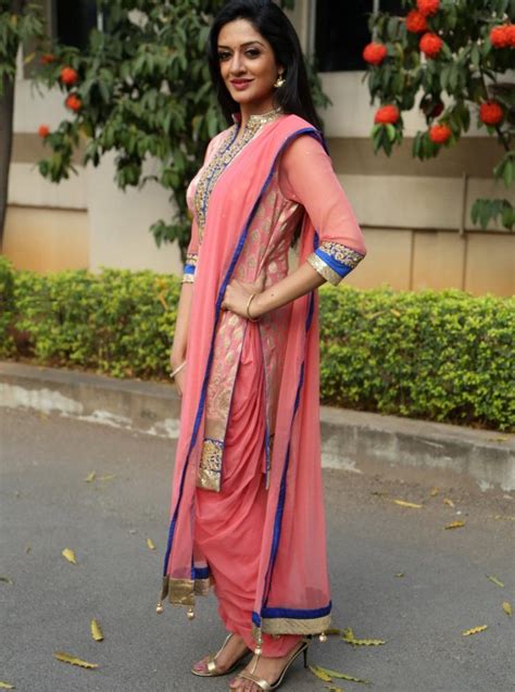 Glamorous Indian Girl Vimala Raman Hot Photoshoot In Pink Gown Glamorous Indian Models