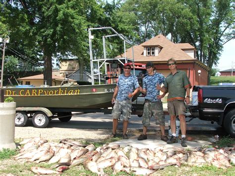 Silver Carp Bowfishing On The Illinois River