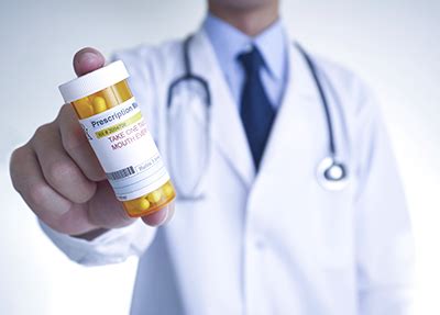 Clinical studies that compared brand name and generic warfarin products provided c … the two other randomized trials found no significant differences in the magnitude or number of dosage changes between patients switched to brand name or generic warfarin. Taking warfarin (Coumadin®) doesn't mean you should avoid ...