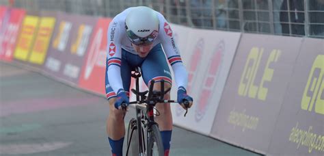 El portugués joao almeida mantiene la 'maglia rosa' y el español pello bilbao ocupa la quinta plaza. Hayter opent de Giro d'Italia U23 met zege in proloog ...