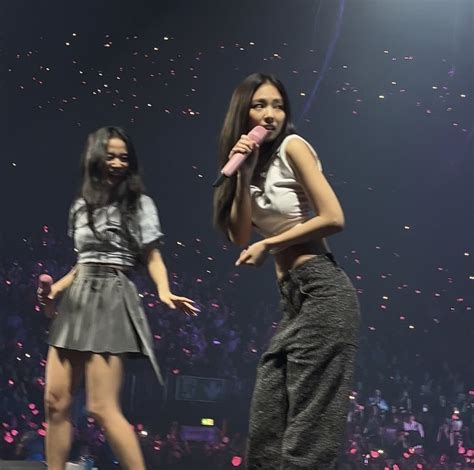Celina Today On Twitter Jennie Wanted Jisoo To Slap Her Ass And Got