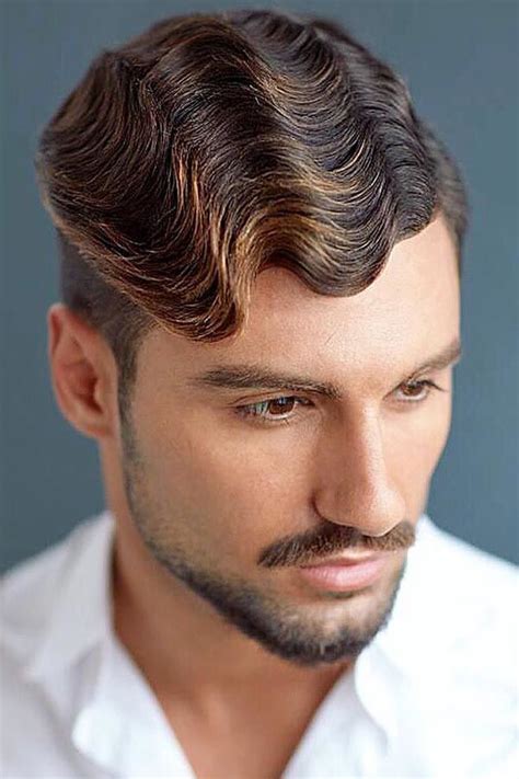 Top Curly Hairstyles For Men To Suit Any Occasion 🎉