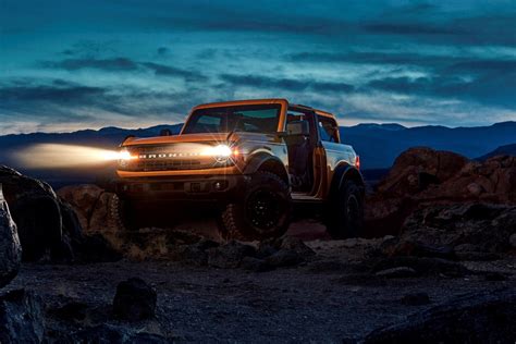 2021 Ford Bronco Revealed Its Everything We Hoped For Jeeps Biggest