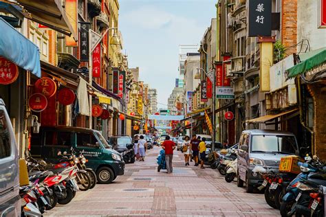 You can help yourself immeasurably here by choosing dropshipping niches and products that are easy to market. The 20 Best Things to Do When Traveling to Taiwan