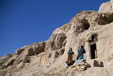 Afghan Cave Dwellers Brace Against A Shifting Landscape Ap News