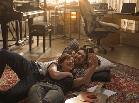 10 Stay at Home Date Ideas for Couples [Most Romantic]