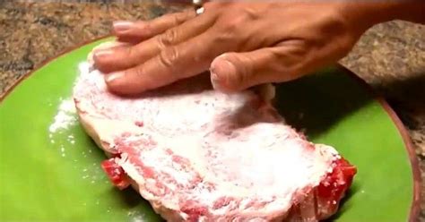 Baking soda (sodium bicarbonate) is an effective natural treatment for gout. She Rubbed Baking Soda on Her Steak For ONE Simple Reason ...