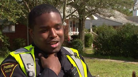 Fayetteville Officer Saves Woman From House Fire Abc11 Raleigh Durham