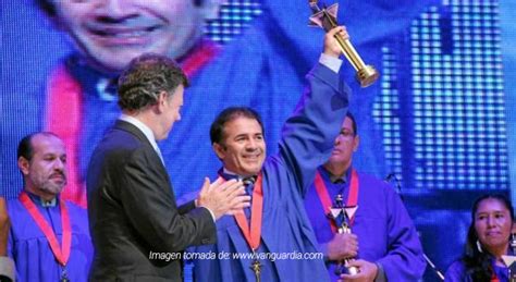 Cómo El Premio Compartir Le Cambió La Vida Al Docente Carlos Enrique