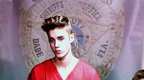 Justin Bieber Arrest Video Released Stumbles During Sobriety Test Huffpost Canada News