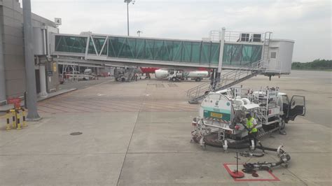 Kota kinabalu airport (bki) is kota kinabalu's primary airport with at least domestic flights and international flights departing from its runways every week. Review of Malaysia Airlines flight from Kota Kinabalu to ...