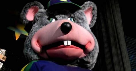 25 Things You Didnt Know About Chuck E Cheeses Chuck E Cheese