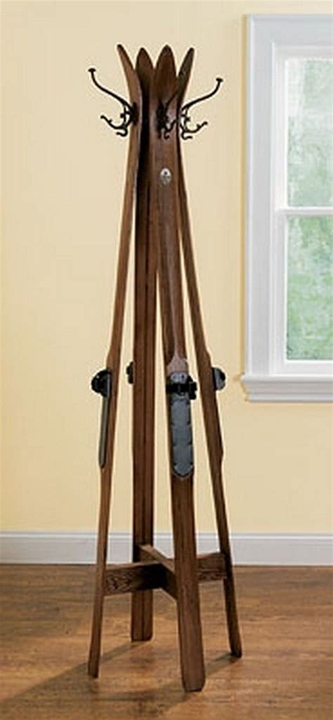Upcycled Coat Rack Made From Old Skis Recreate Pinterest