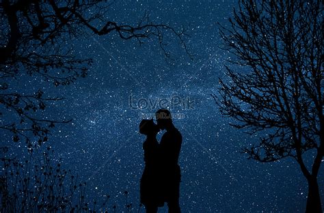A Couple Kiss Under The Stars Picture And Hd Photos Free Download On