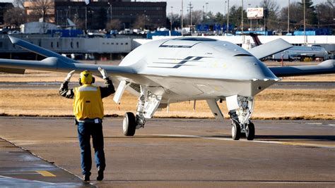 Bae Systems Entra Para Equipe Do Drone Mq 25 Da Boeing