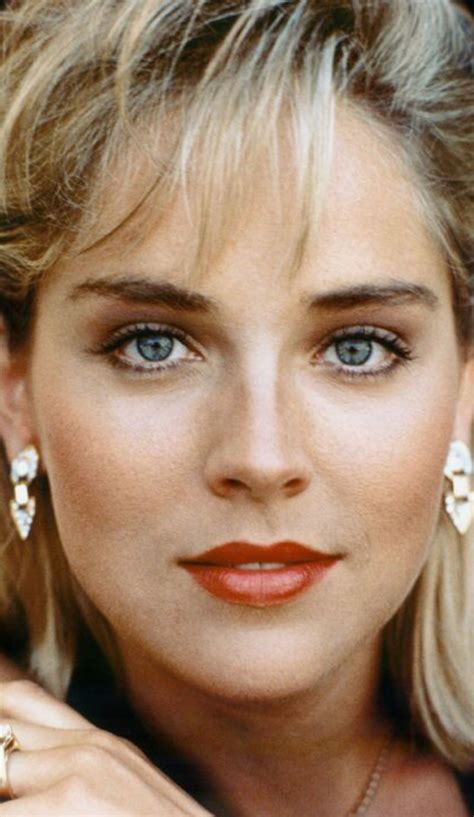 Beste frisuren sharon stone von kurzhaarfrisuren sharon stone. Sharon Stone Frisur 2019 em 2020 | Rosto lindo, Rosto ...