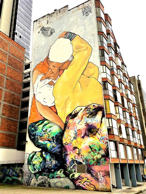 Bogotá Colombia The Kiss Street Art And Graffiti This Is From
