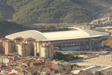 Das stadion von galatasaray istanbul. Galatasaray Istanbul - Verein, Stadion und Fans ...