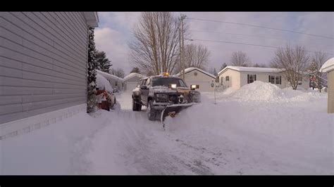 Snow Plowing Gmc 3500 65 Diesel Youtube