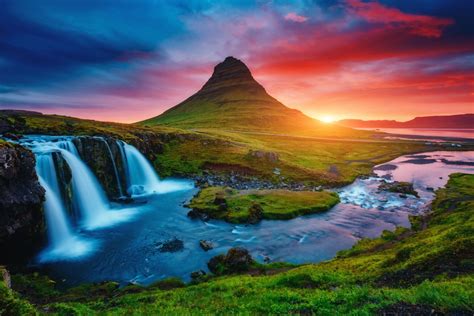 キルキュフェトル山とキルキュフェトルの滝 アイスランドの絶景 毎日更新！ 北欧の絶景をお届けします Hokuo S