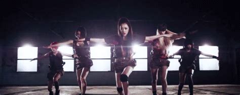 Anti Kpop Fangirl [review] F X S Red Light
