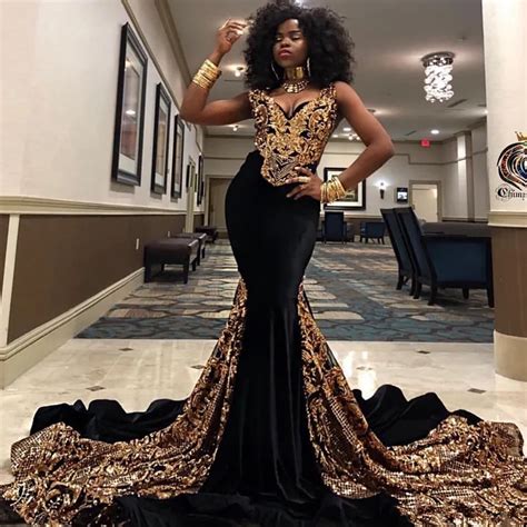 plus size sexy formal dress 2022 long sleeves dubai prom gowns mermaid gold beadings black open
