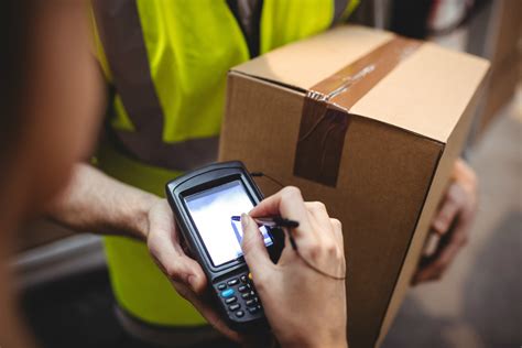 Specific Characteristics Of Parcel Delivery Services In UK - Free Clubs