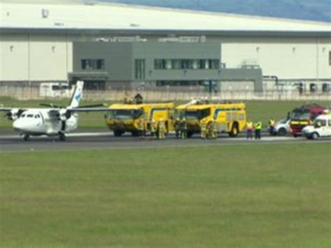 george best belfast city airport plane makes emergency landing bbc news