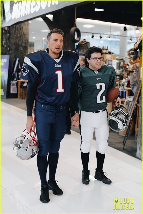 After three years of engagement, dax shepard and. Dax Shepard Crashed the Super Bowl For Ellen DeGeneres ...