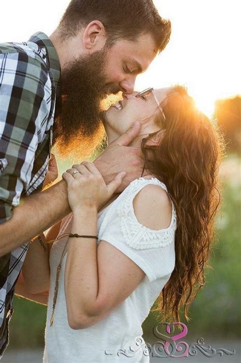 Pin By Lxn Photography Lianna Xiaok On Couples And Weddings Engagement Poses Couple Photos