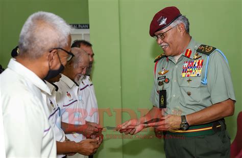 Lawatan Kebajikan Pamer Keprihatinan Ptd Berita Tentera Darat Malaysia