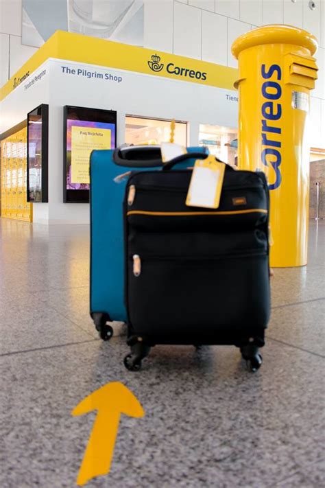 Scq • code oaci : Expédition de valises le long du Chemin de Saint-Jacques