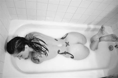 Danielle Colby Nude Bath Porn Pictures Xxx Photos Sex Images 3992904