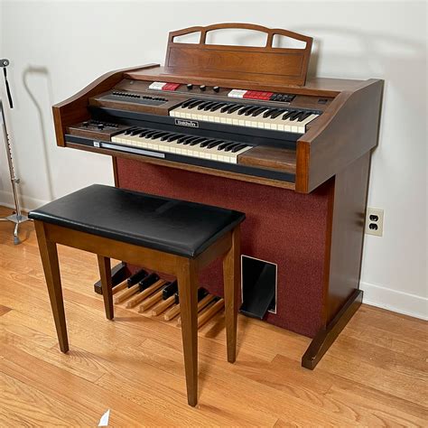 Baldwin Upright Organ