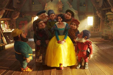 See First Look At Rachel Zegler As Snow White And Disneys New 7 Dwarfs