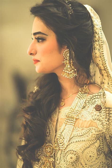 Latest Pakistani Bridal Wedding Hairstyles Trends 2018 2019 Collection