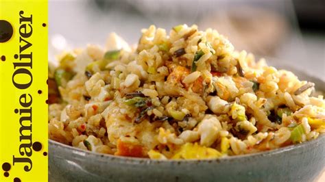 Jamies Quick And Easy Egg Fried Rice Jamie Oliver Youtube