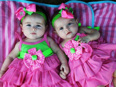 Cute Twins Twins Baby Photos Hd Wallpapers Baby Viewer
