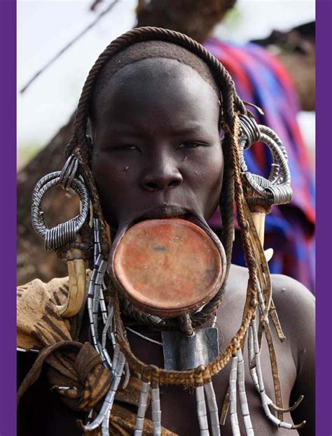 Blue Dot Travel The Incredible People Of The Mursi Tribe