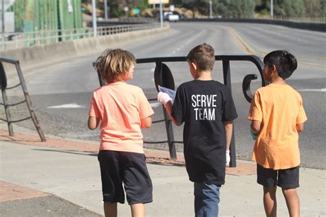 Oroville Kids Pick Up Thousands Of Cigarette Butts Chico Enterprise