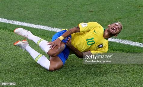 Neymar Jr Of Brazil Falls Down After Being Fouled During The 2018 Nachrichtenfoto Getty Images