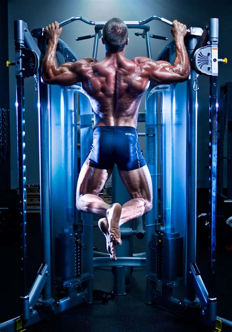 Bodybuilding Photoshoot Adam — Tom Nguyen Studio