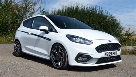 New Ford Fiesta St M225 2019 Review Pictures Auto Express