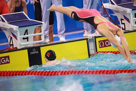 游泳 女子4×100米自由泳接力：中国队夺冠 今日头条