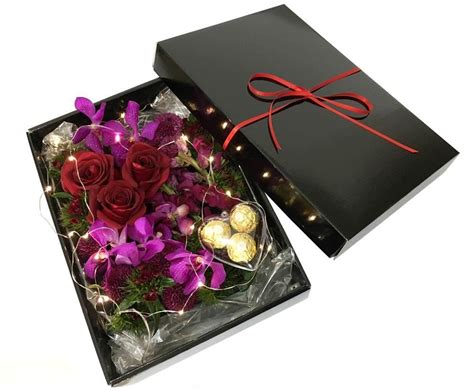 About birthday flowers and gifts. Pin by Laura Florist & Gifts on Melbourne Flowers ...