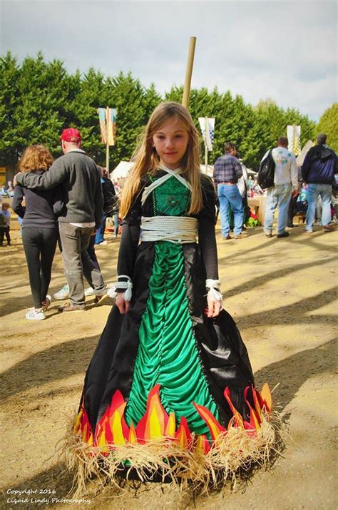 Burning At The Stake Costume Omg Brilliant Cos Play