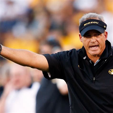 Sec Mizzous Gary Pinkel Favors Paying College Football Players News Scores Highlights