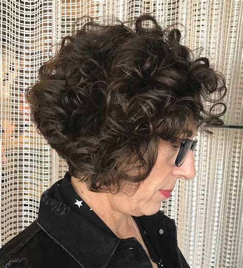 40 Short Haircuts For Women Over 50 For You To Look Current And Classy