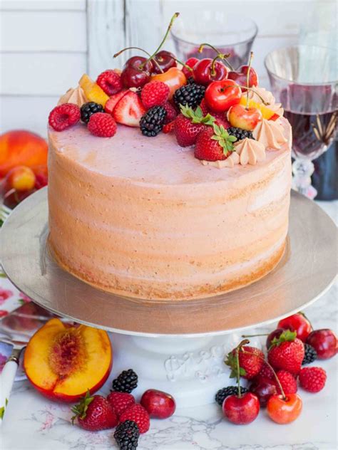 Decorate Cake With Fruit